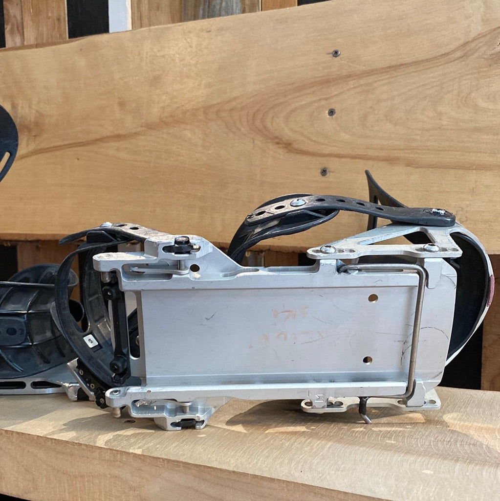 Fixations Splitboard Usagées SPARK R&D Surge Medium-Location-Caroune Ski Shop